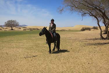 Discovery, hiking and horse riding tour in Mongolia