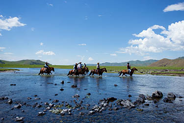 Discovery, hiking and horse riding tour in Mongolia