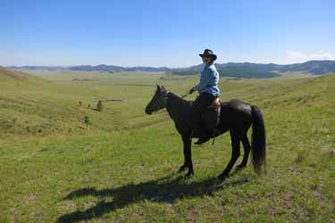 Discovery, hiking and horse riding tour in Mongolia