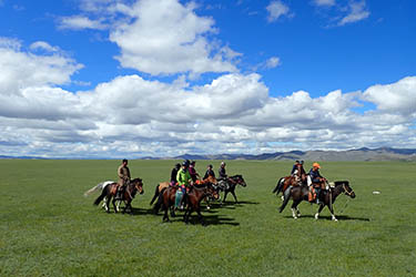 Discovery, hiking and horse riding tour in Mongolia