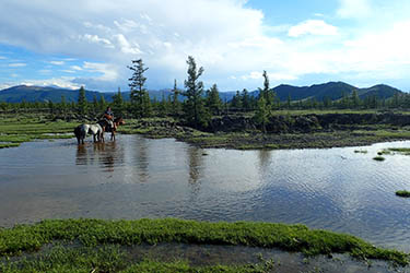 Discovery, hiking and horse riding tour in Mongolia