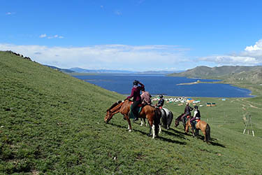 Discovery, hiking and horse riding tour in Mongolia