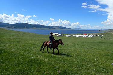 Discovery, hiking and horse riding tour in Mongolia