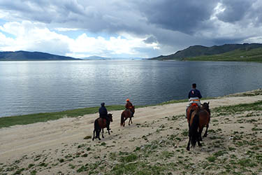 Discovery, hiking and horse riding tour in Mongolia